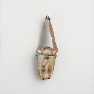 NWT BLOGILATES WATER BOTTLE‎ SLING - PEACH FLORAL PATTERN CLOUD BLOOM PILATES